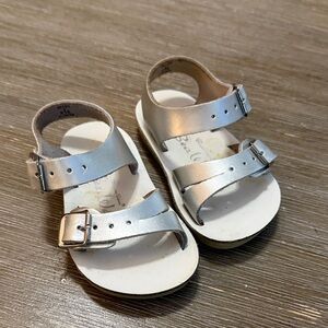 Chic Silver Kids Sandals